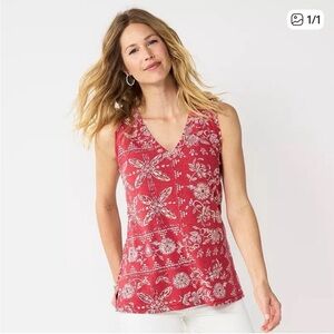 Sonoma Goods For Life Relaxed V-Neck Tank Color: Red Floral, Size xl